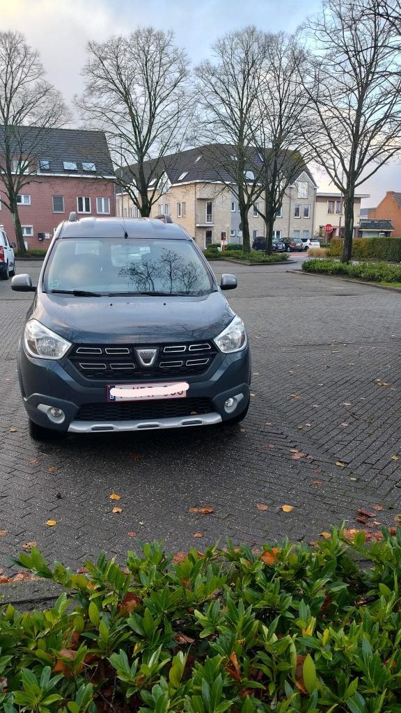 Dacia dokker, Auto's, Dacia, Particulier, Dokker, Airconditioning, Android Auto, Bluetooth, Start-stop-systeem, Trekhaak, Benzine