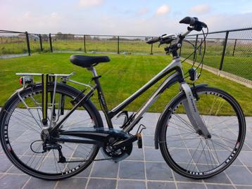 damesfiets l'avenir in absolute nieuwstaat. beschikbaar voor biedingen