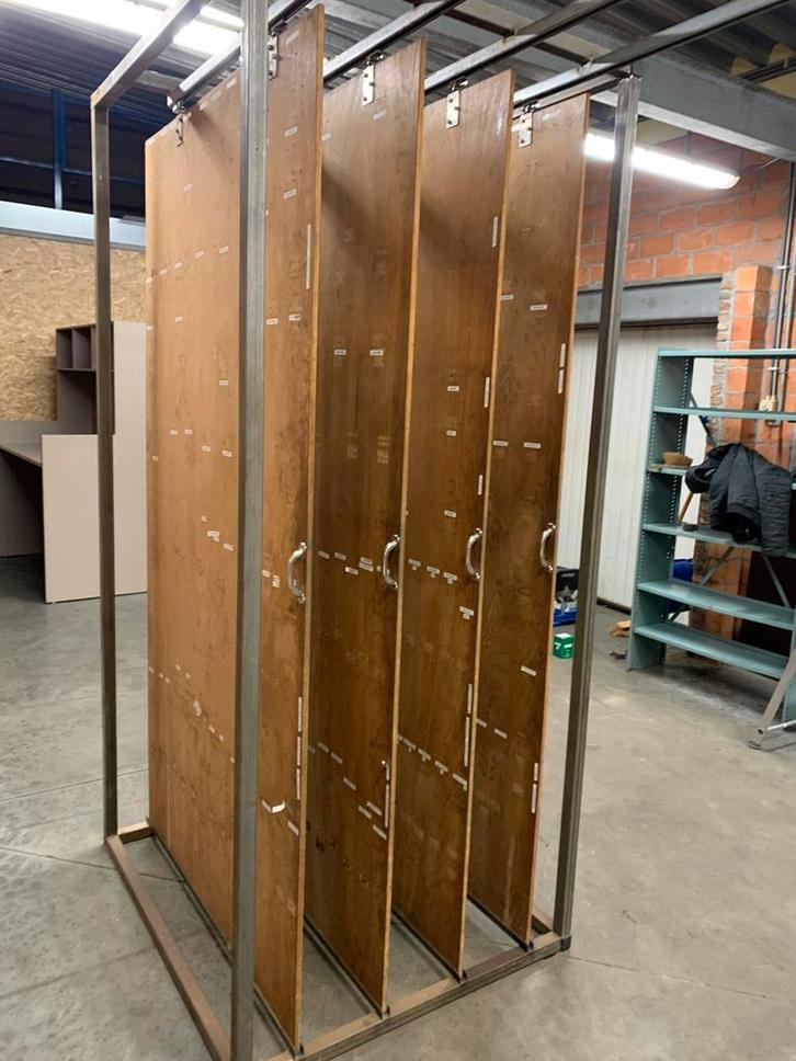 Magazijnkast met uitschuifbare platen, Articles professionnels, Aménagement de Bureau & Magasin | Entrepôt, Rayonnage & Stockage