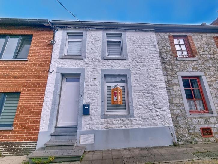 Maison 1 chambre - centre de Florennes, Immo, Huizen en Appartementen te koop, Provincie Namen, tot 200 m², Tussenwoning, E