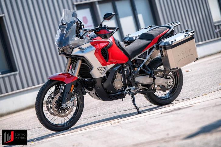 Superpromo Directiemotor MV Agusta Enduro Veloce 950, Motoren, Motoren | MV Agusta, Bedrijf, Overig, meer dan 35 kW, 3 cilinders