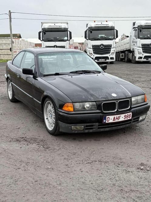 E36 320i coupe, Autos, BMW, Particulier, Noir, Enlèvement