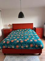 Bed (215x180) + 2 nachtkastjes (B55xL45H87), Enlèvement, Utilisé