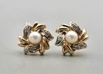 Gouden vintage oorbellen parel en diamant. 2025/818., Verzenden, Zo goed als nieuw, Met edelsteen, Knopjes of Stekers