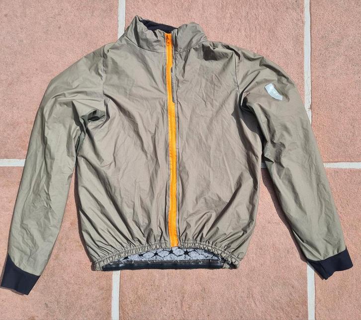 Q36.5 Adventure jas Large – khaki/olijfgroen, Fietsen en Brommers, Fietsaccessoires | Fietskleding, Zo goed als nieuw, Ophalen of Verzenden
