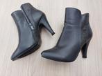 Grijze korte laarzen, maat 37, Vêtements | Femmes, Chaussures, Gris, Comme neuf, Enlèvement, Boots et Botinnes