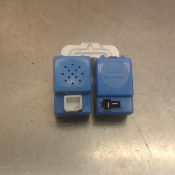 RELAIS Hyundai i10 (F5) (01-2007/12-2017) (|968300X500|), Auto-onderdelen, Elektronica en Kabels, Hyundai, Gebruikt