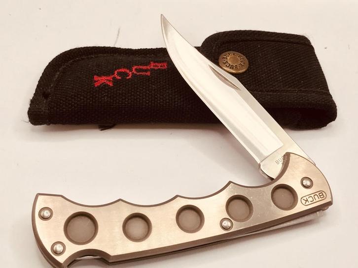 Buck XLTi Model No 560 Silver 1193 Finger Groove Titanium, Caravans en Kamperen, Kampeergereedschap, Zo goed als nieuw, Verzenden