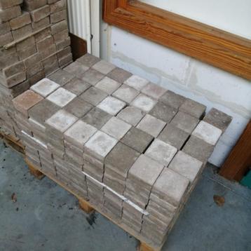 betonklinkers beschikbaar voor biedingen