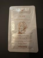 Sisley moisturizing perfumed body cream eau du soir 72ml, Handtassen en Accessoires, Uiterlijk | Gezichtsverzorging, Ophalen