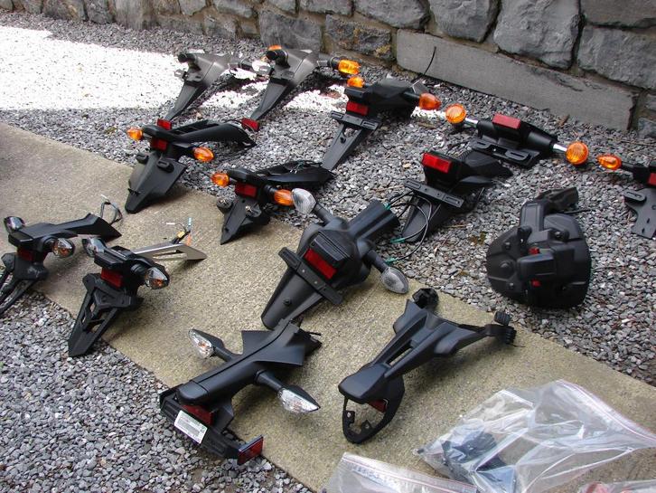 Support de plaque. Kawasaki-Yamaha-Honda-Suzuki- Triumph - D, Motos, Accessoires | Autre, Comme neuf, Enlèvement