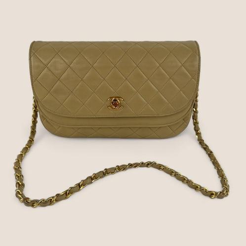 Chanel vintage schoudertas, Handtassen en Accessoires, Tassen | Schoudertassen, Gebruikt, Overige merken, Beige, Leer, Ophalen of Verzenden