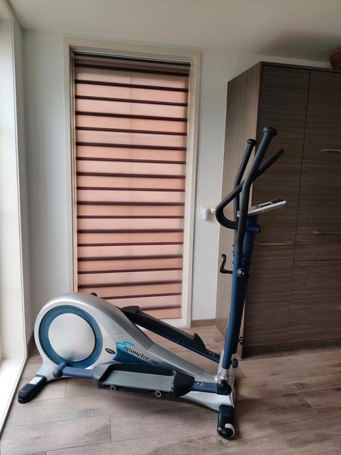 Infiniti crosstrainer ST-990BB Blue bearing, Sport en Fitness, Fitnessapparatuur, Zo goed als nieuw, Crosstrainer, Ophalen of Verzenden