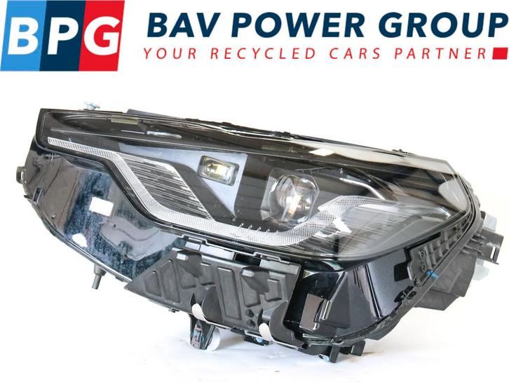 KOPLAMP LINKS LED ADAPTIVE BMW 2 serie (G42) (63115B8C917), Auto-onderdelen, Verlichting, BMW, Gebruikt