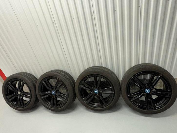 Bmw origineel M velgen geschikt voor F45 en F46 nette staat, Auto-onderdelen, Banden en Velgen, Velg(en), Winterbanden, Ophalen