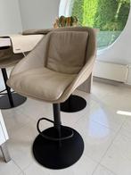 Barstoelen in leder (beige) 4 stuks, Ophalen, Zo goed als nieuw