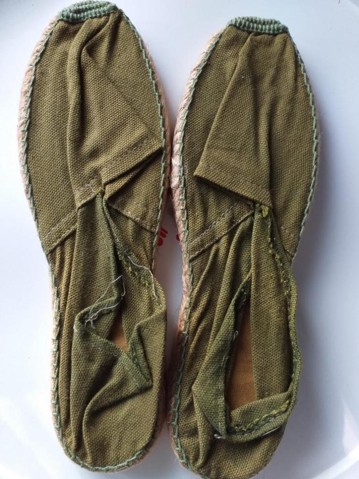 Groene espadrilles, nooit gedragen P: 38, Kleding | Dames, Schoenen, Nieuw, Espadrilles, Groen, Ophalen of Verzenden