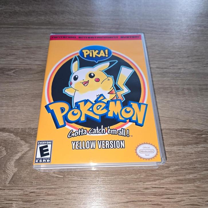 Pokemon Yelow Version NES Game Case, Games en Spelcomputers, Games | Nintendo NES, Zo goed als nieuw, Verzenden