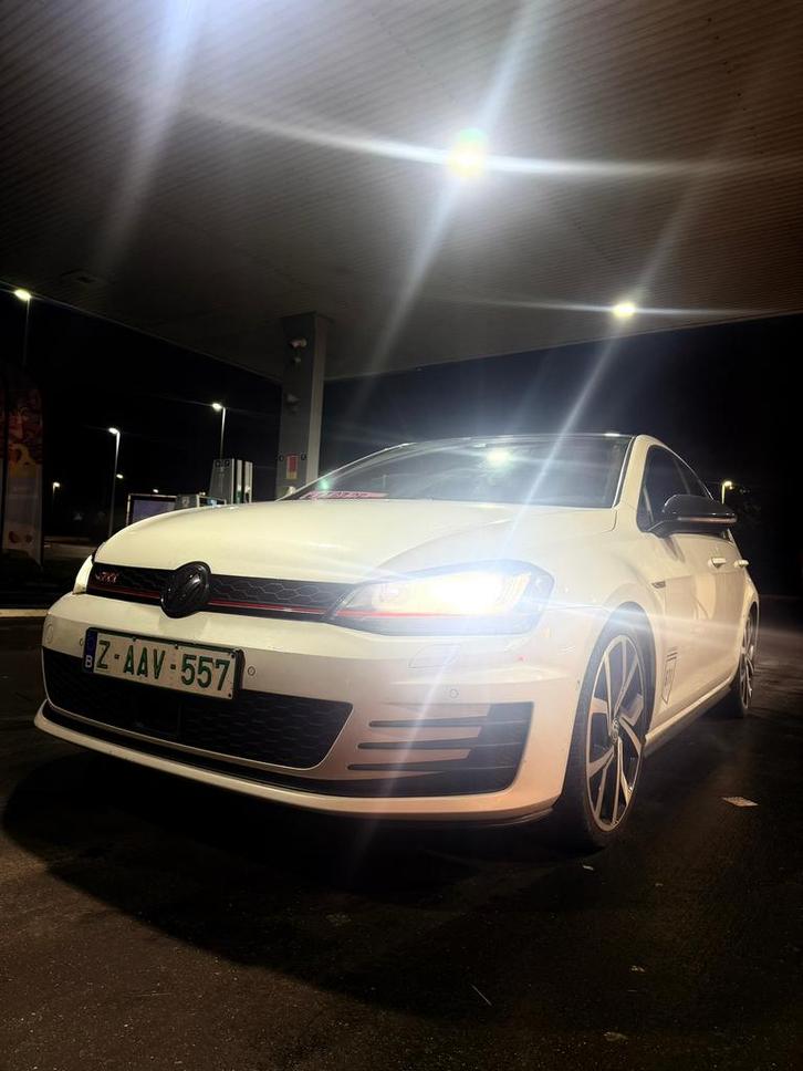 Golf 7gti performance, Autos, Volkswagen, Particulier, Golf, Caméra de recul, Phares directionnels, Régulateur de distance, Airbags