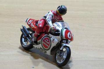 Alex Barros Suzuki RGV500 1994 1:24 onyx beschikbaar voor biedingen
