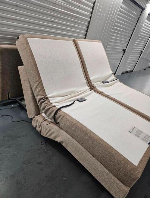Sommier électrique Luxe Auping Kiruna couleur sable, Maison & Meubles, Chambre à coucher | Lits, Comme neuf, Deux personnes, Blanc