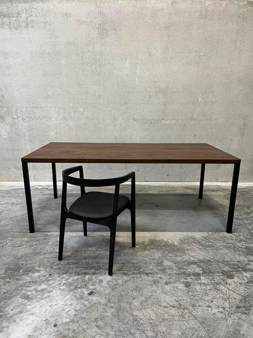 Uitverkoop 60% korting op massieve designstoel, Huis en Inrichting, Stoelen, Zo goed als nieuw, Vijf, Zes of meer stoelen, Hout