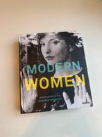 Modern women - kunstboek vrouwelijke kunstenaars moma, Ophalen, Zo goed als nieuw