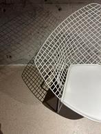 White outdoor knoll Diamond chair, Ophalen