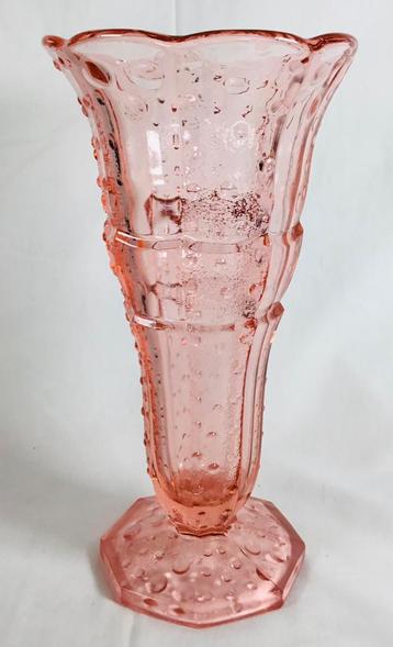 Vase Art Déco ancien en verre rose Verreries Scailmont, Antiquités & Art, Enlèvement ou Envoi