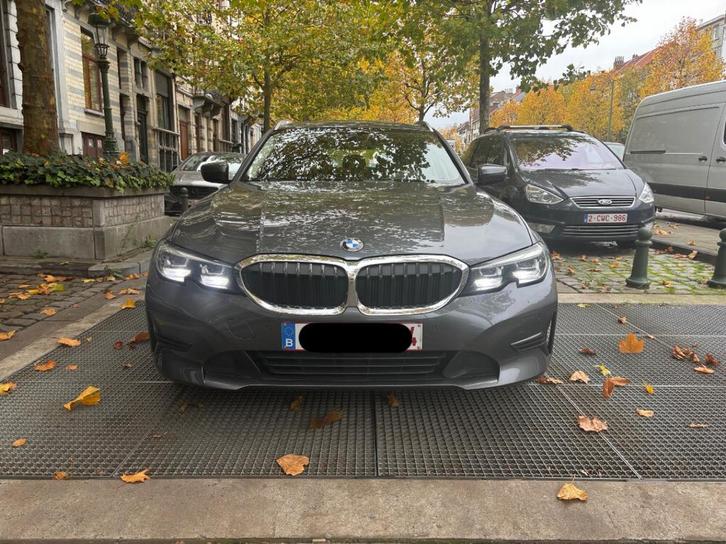 BMW 318i Touring LED-automaat leer, Auto's, BMW, Particulier, ABS, Benzine, Break, 5 deurs, Automaat, Zwart, Grijs, Leder, Ophalen