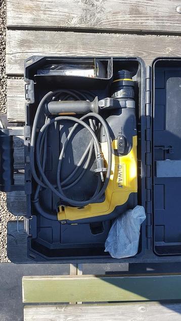 klopboor DeWalt beschikbaar voor biedingen