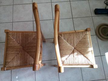 2 stoelen van hout en stro voor keuken of woonkamer beschikbaar voor biedingen