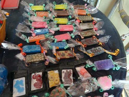 Geurwaxen en kaarsen te koop, Diversen, Rommelmarktspullen, Nieuw, Ophalen of Verzenden