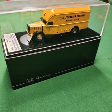 Miniatures Carlo  Brianza  beschikbaar voor biedingen