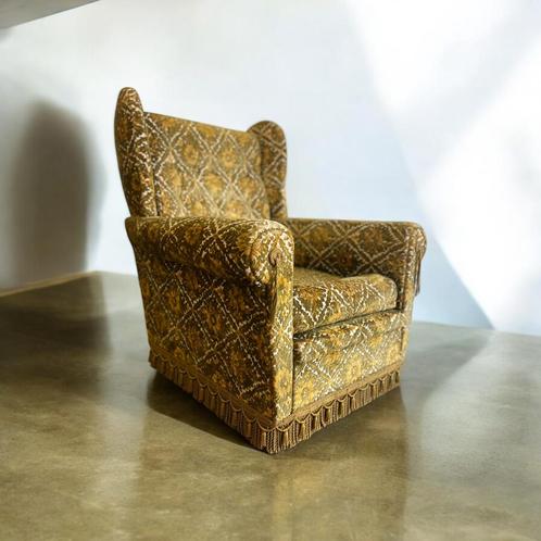 Vintage mosterdgele fauteuil / eenzit met franjes, Antiek en Kunst, Antiek | Meubels | Stoelen en Sofa's, Ophalen of Verzenden