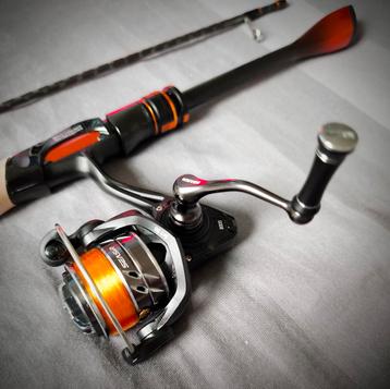 Solomon II hengel 200cm - 1/8gr + Seasir 800 haspel + nylon beschikbaar voor biedingen