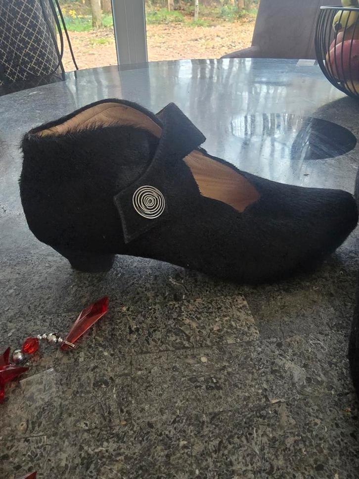 Nieuw! Think! Ponyhaar Mary Jane Laarsjes - Zwart - Maat 41, Kleding | Dames, Schoenen, Zo goed als nieuw, Zwart, Ophalen of Verzenden