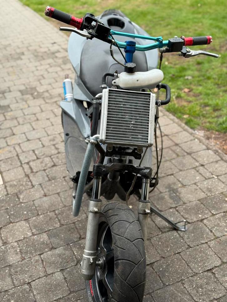 Yamaha aerox 77cc met Nederlands b klasse papieren, Fietsen en Brommers, Brommers | Crossbrommers, Zo goed als nieuw, Yamaha, Ophalen