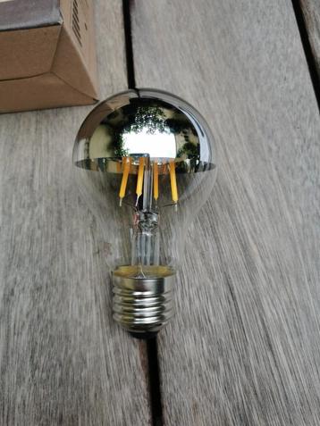 Filament lamp 4W E27 2200K Led. Dimbaar. beschikbaar voor biedingen