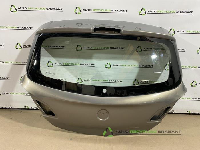 Hayon d'un Opel Corsa, Autos : Pièces & Accessoires, Carrosserie & Tôlerie, Haillon arrière, Utilisé, 3 mois de garantie