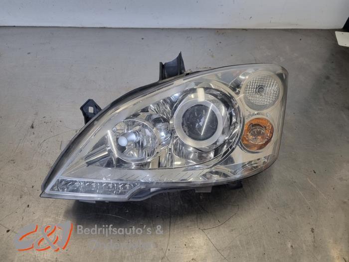 Phare gauche d'un Mercedes Vito, Autos : Pièces & Accessoires, Éclairage, Mercedes-Benz, Utilisé, 3 mois de garantie, Enlèvement ou Envoi