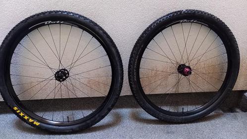 Lichte handgespaakte Mtb/gravel wielset, Fietsen en Brommers, Fietsonderdelen, Gebruikt, Mountainbike, Wiel, Ophalen