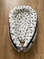 Babynestje met strik - Iniminibaby, Kinderen en Baby's, Babymode-accessoires, Ophalen, Zo goed als nieuw