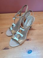 Les Autres sandalen in lakleder 39, Kleding | Dames, Schoenen, Ophalen of Verzenden, Zo goed als nieuw
