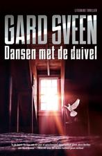 Te Koop Boek DANSEN MET DE DUIVEL Gard Sveen, Gelezen, Scandinavië, Ophalen of Verzenden, Gard Sveen