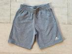 Grijze short Adidas maat 152, Kinderen en Baby's, Kinderkleding | Maat 152, Broek, Adidas, Ophalen of Verzenden, Zo goed als nieuw