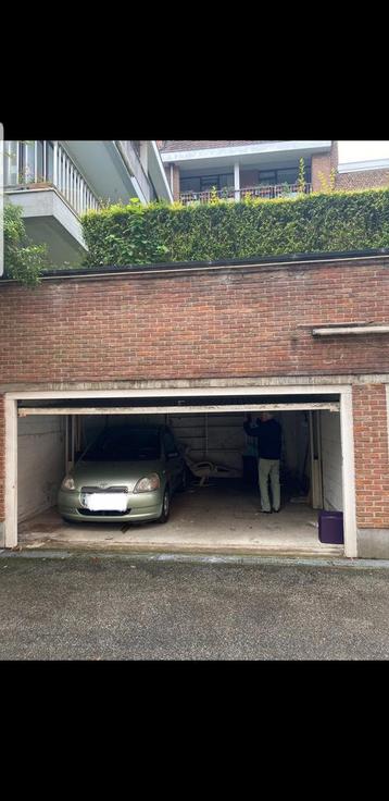 Grote dubbele garagebox in woluwe
