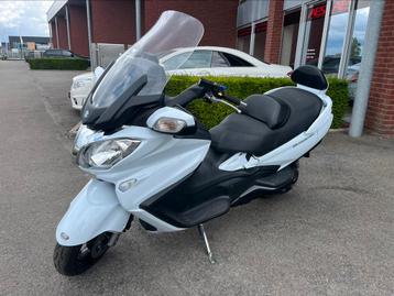Suzuki burgman 650 cc nieuwstaat ! beschikbaar voor biedingen