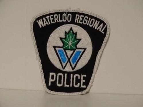 écusson police waterloo regional politie badge patch, Verzamelen, Militaria | Algemeen, Overige soorten, Embleem of Badge, Ophalen of Verzenden
