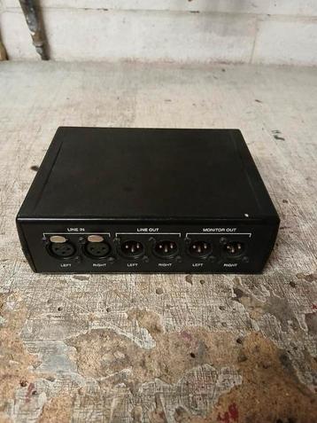 AVID XLR Audio splitter  beschikbaar voor biedingen